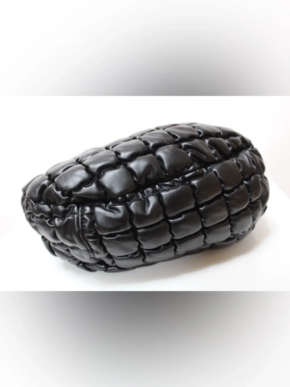 NWOT Urban Expressions hobo bag